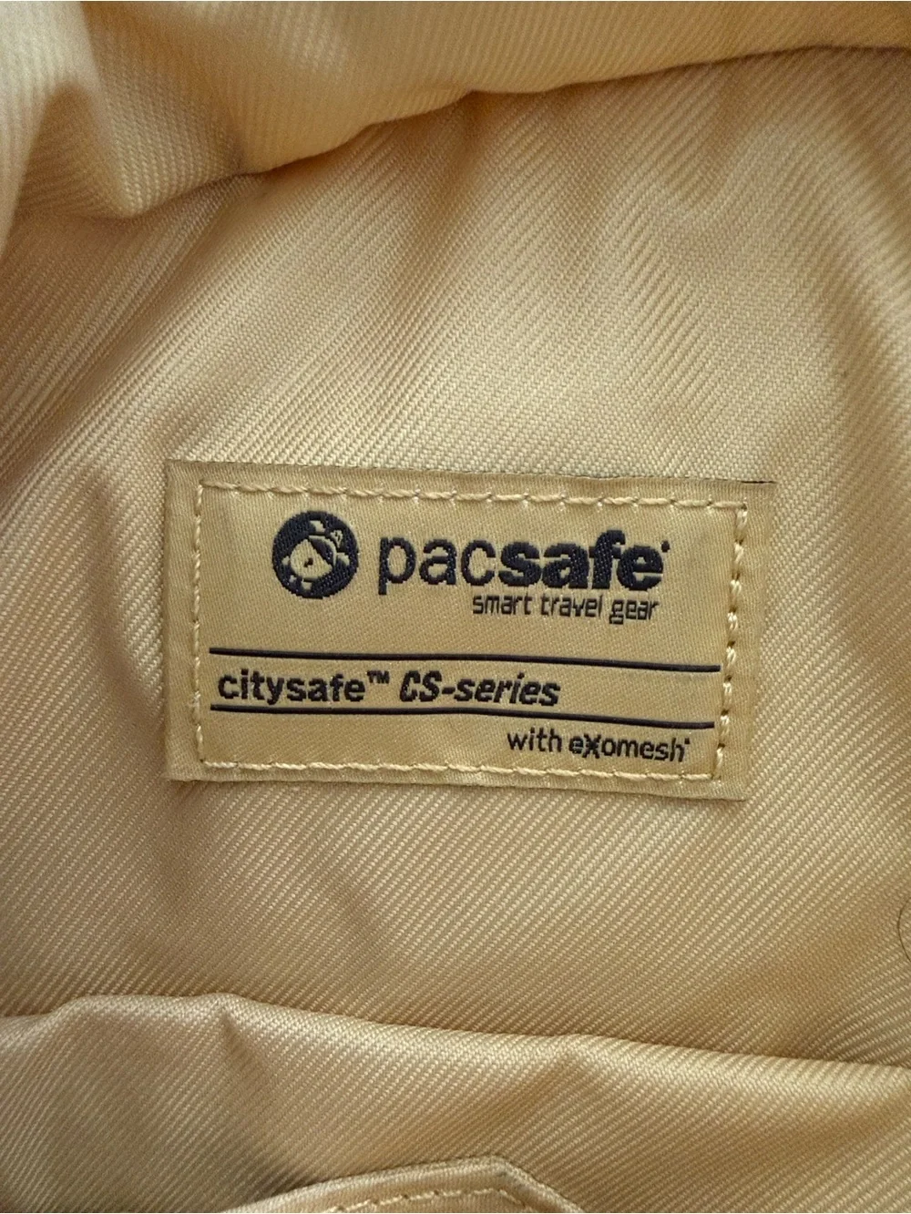 Pacsafe Crossbody Bag Laptop RFID safe Cream  13x12x3